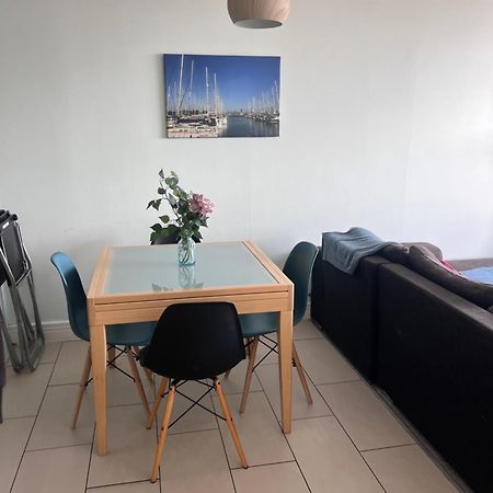 Stunning Marina Apartment Gosport Portsmouth Exteriör bild